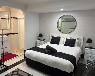 Lake Haven Escape..90 minute drive north of Sydney, Pet Friendly - Lake Haven - Habitación