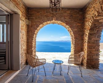 Olea Tinos, A Luxury Villa - 카르디아니 - 발코니