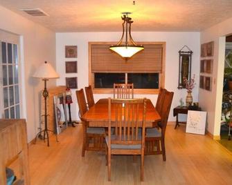 Million Dollar Views And Indoor Pool! - Lone Pine - Comedor