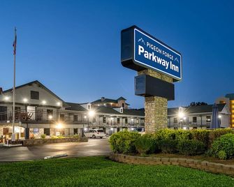 Pigeon Forge Parkway Inn - Pigeon Forge - Building