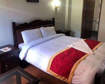The Hotel - Bandipur - Bedroom