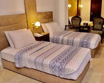 Shelton Hotel Lahore - Lahore - Habitación