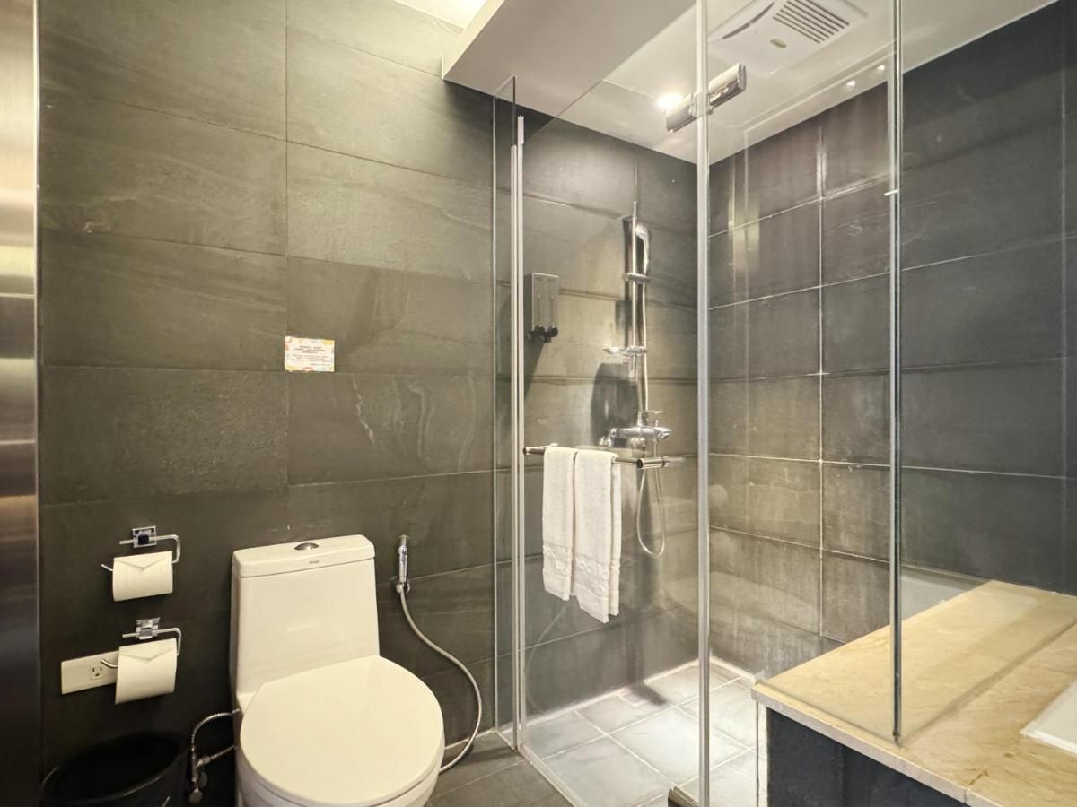 Goodmore Hotel thumbnail 3