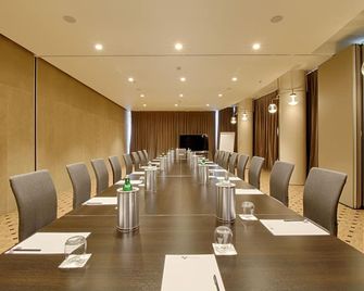 Maritim Hotel Plaza Tirana - Tirana - Sala de reuniones