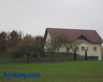 B&B Prosterath-Hochwald - Geisfeld - Building