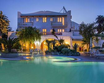 Hotel Internazionale - Ischia - Pool