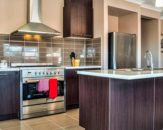 Valencia - Cowes - Kuchnia