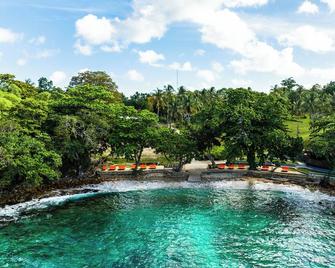 Ban Raya Resort and Spa - Ko Racha Yai - Strand