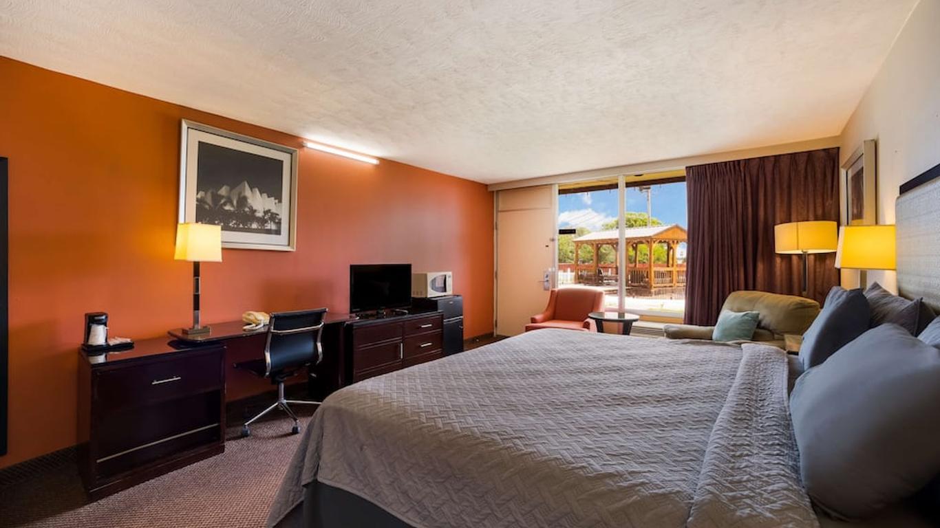 Travelodge by Wyndham Oakley