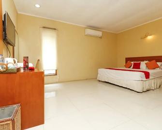 RedDoorz @ Desa Cijulang Sentul - Sukaraja - Slaapkamer