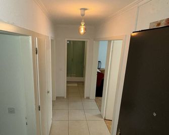 Furnished Room in Baden - Baden - Couloir