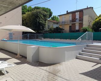 Hotel Otello - Punta Marina - Piscina