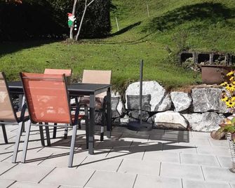 Ferienhus Klus 415 - Mellau - Patio