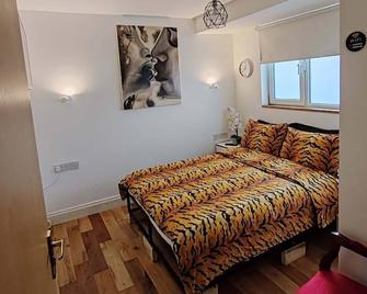 Lgbtq-Double Room - לונדון - חדר שינה
