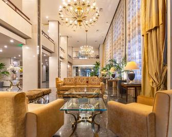 إيليسيا هوتل أثينس - أثينا - ردهة