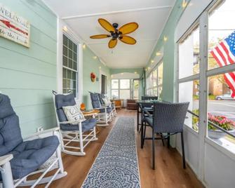 The Allenhurst - Ocean Grove - Living room