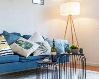 Beautiful apartment in central Dachau - Dachau - Salon