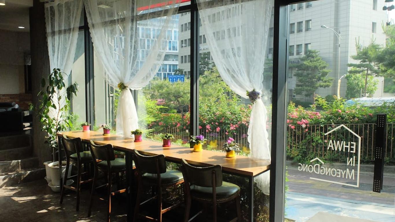 إيهوا إن ميونجدونج