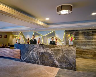 Udaan Clover Hotel & Banquets, Siliguri - Siliguri - Front desk
