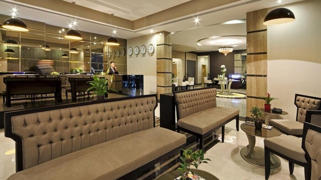 Mangrove Hotel