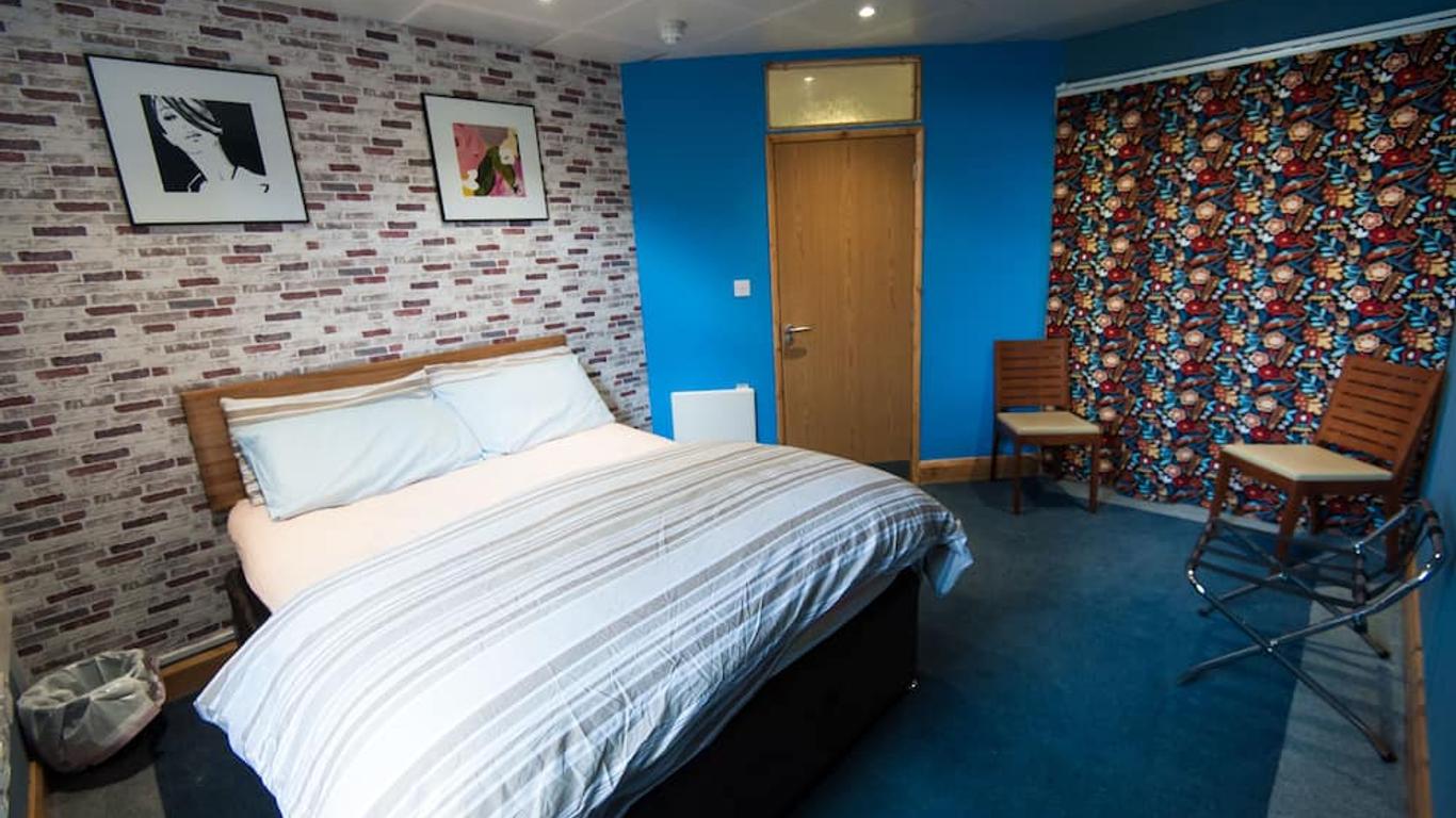 Russell Scott Backpackers Hostel