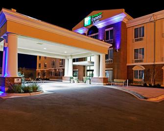 Holiday Inn Express & Suites Ozona - Ozona - Gebäude
