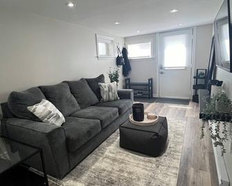 Cozy on Connaught. Central apartment in Halifax - very walkable! - Halifax - Salon