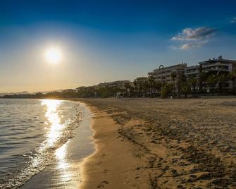 Pierre & Vacances Salou - Салоу - Пляж