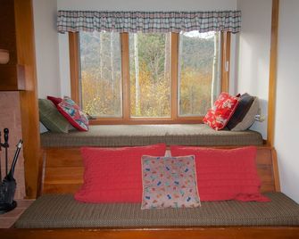 Nestle into the peace and quiet of the Aspens - Wilson - Bedroom
