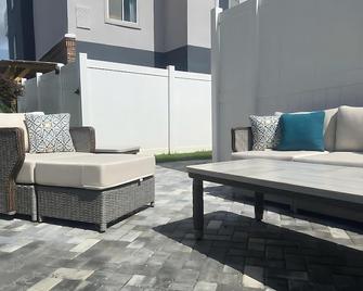 Wingate by Wyndham Kings Bay Naval Base / I-95 - Kingsland - Terasa