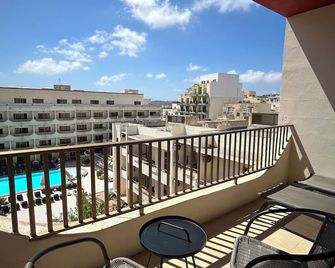 The San Anton Hotel - Bugibba - Balkong