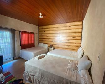 Hotel Rancho Argueta - San Luis Talpa - Bedroom