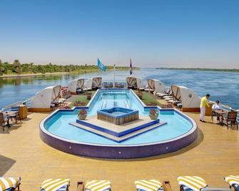 Hot Air Balloon ride in Luxor sun rise with Accommodation - Luxor - Pool