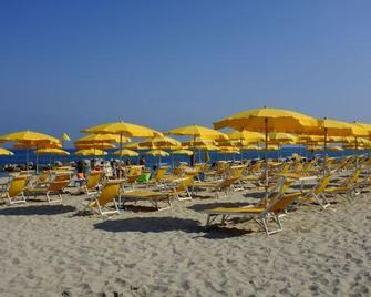 Baia Del Sole Resort - Ricadi - Spiaggia