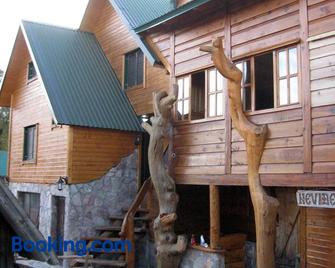 Guesthouse Planinarski dom Neviden'o - Žabljak - Gebouw