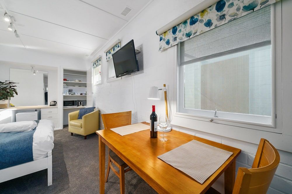 Benson House & Benson Lodge - Benalla