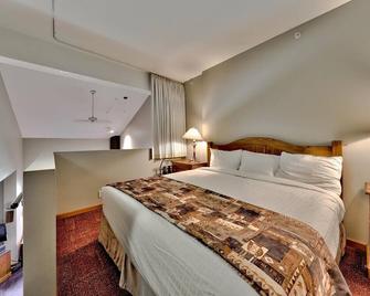 Cahilty #355 home - Sun Peaks - Bedroom