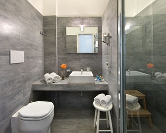 Hotel Rivage - Sorrento - Bathroom