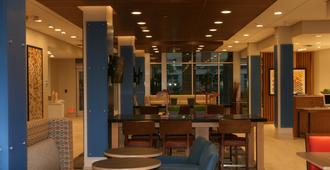 ฮอลิเดย์อินน์เอ็กซ์เพรสแอนด์สวีทส์ สนามบินบอยซี - เครือโรงแรมไอเอชจี - บอยซี - ร้านอาหาร