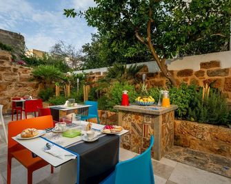 邦圖蘇德飯店 - 聖維托洛卡波 - 天井