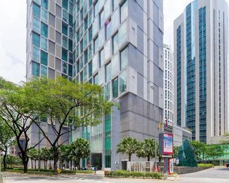 Soho Suites Klcc By The Betty Roux - קואלה לומפור - בניין