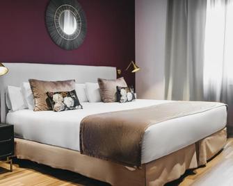 Arenas Atiram Hotels - Barcelona - Bedroom
