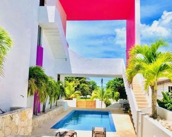 Artistic Mayan Accommodations - Ama 3b - Progreso - Pool