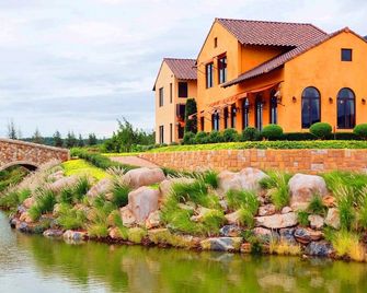 Toscana Valley Hotel La Casetta - Ban Mo Takhian