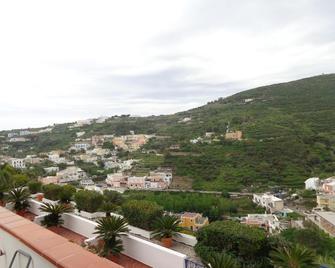 Villa Flavia - Ponza - Außenansicht