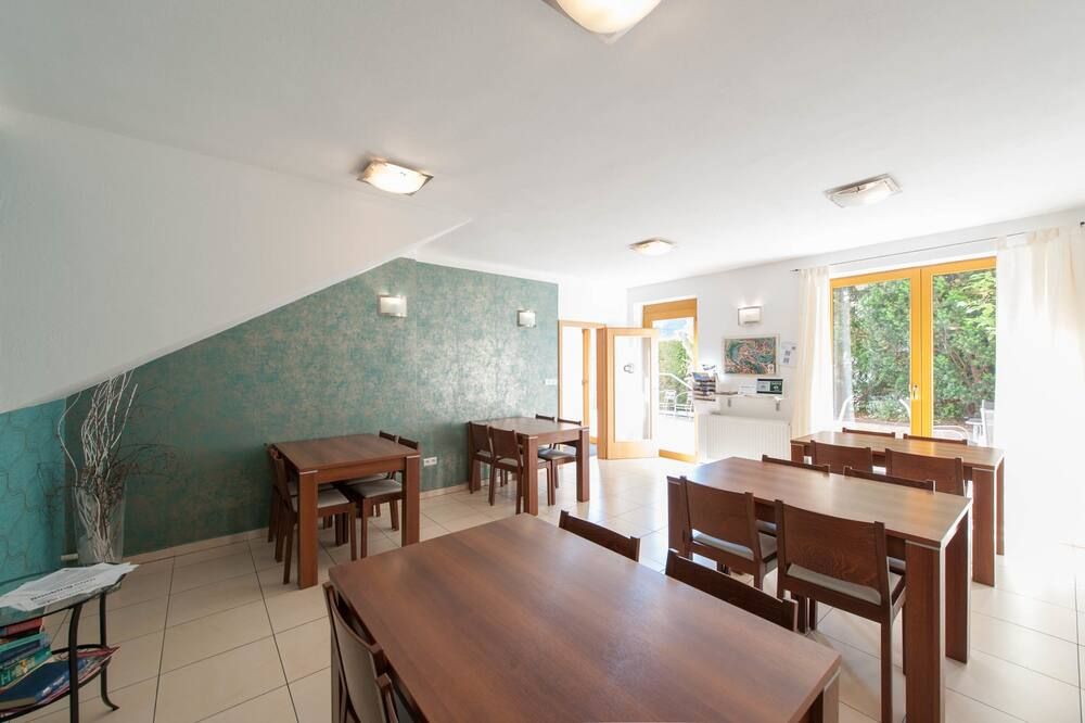 Hotel Garni Pod Skalkou