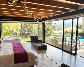 Casa Acento - Valle de Bravo