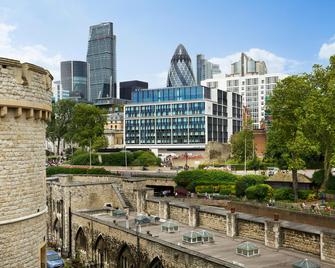 citizenM Tower of London - London - Building