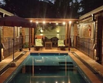 Hosteria Montes - San Ignacio - Piscina