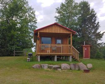 Cabins on the York - Cabin #2 - Deer Cabin - Bancroft - Building